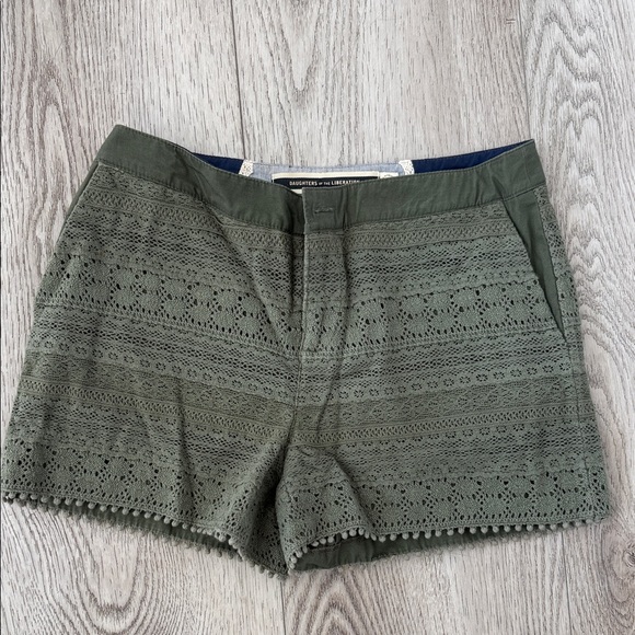 Daughters Of The Liberation Pants - Hollister Olive High Waist Women's Lace Shorts